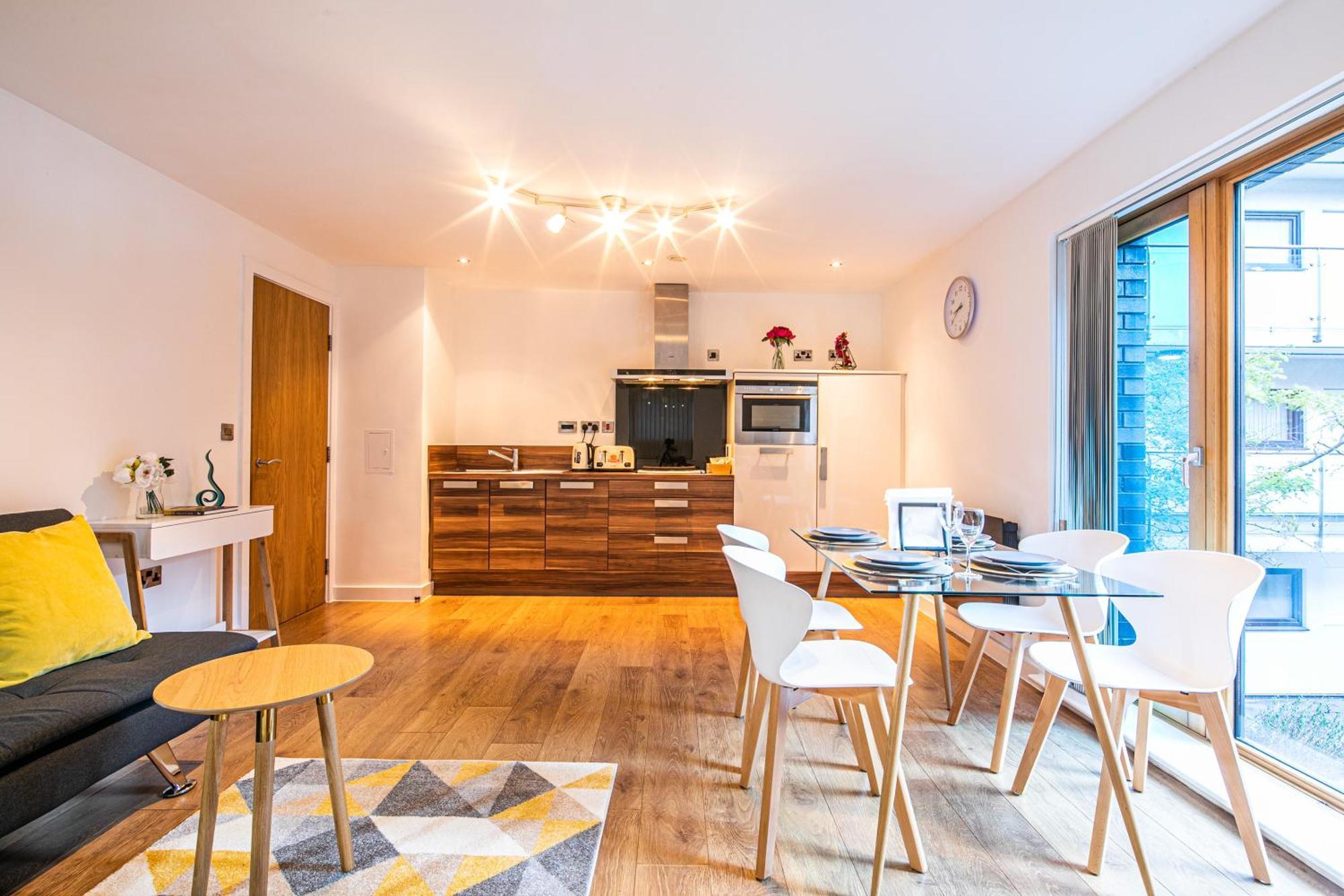 Stylish 2 Bed Apt 18 - City Centre, Free Parking, Espresso Machine & Netflix - Hosted By Stay Host Save Sheffield Eksteriør billede