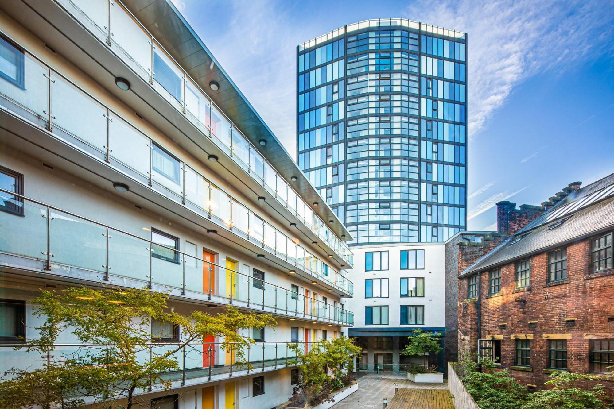 Stylish 2 Bed Apt 18 - City Centre, Free Parking, Espresso Machine & Netflix - Hosted By Stay Host Save Sheffield Eksteriør billede