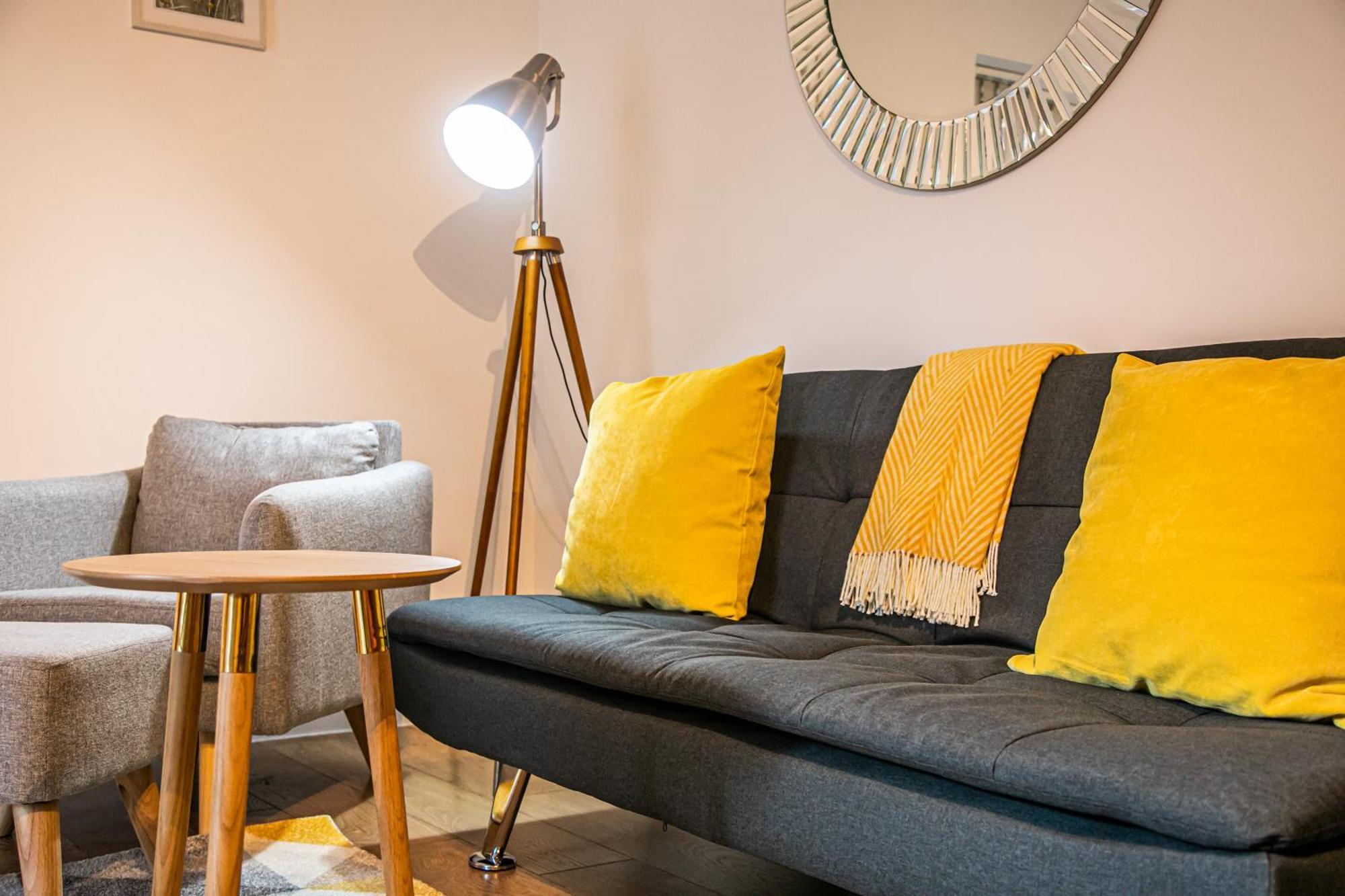 Stylish 2 Bed Apt 18 - City Centre, Free Parking, Espresso Machine & Netflix - Hosted By Stay Host Save Sheffield Eksteriør billede